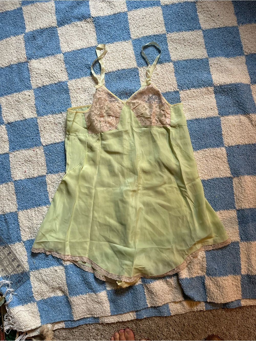 Vintage 100% silk Sheer Lace-Trim Chemise in Pale Green